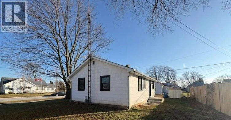 119 Lorne Avenue, Chatham-Kent, ON, N8A 3Y9 - 4