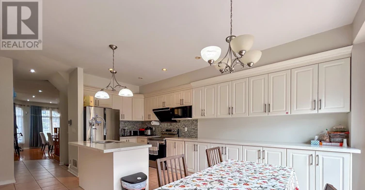 7 Davidoff Street, Markham, ON, L6E 1R2 - 9