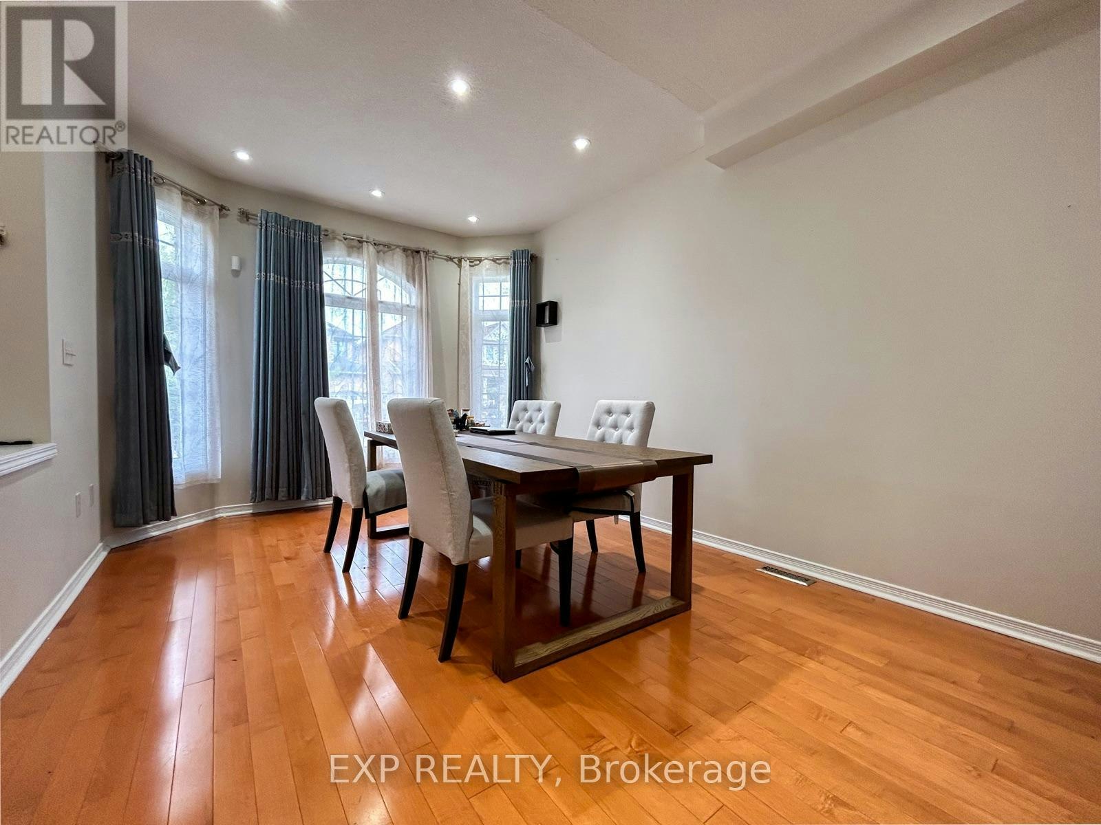 7 Davidoff Street, Markham, ON, L6E 1R2 - 4
