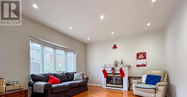 7 Davidoff Street, Markham, ON, L6E 1R2 - 6