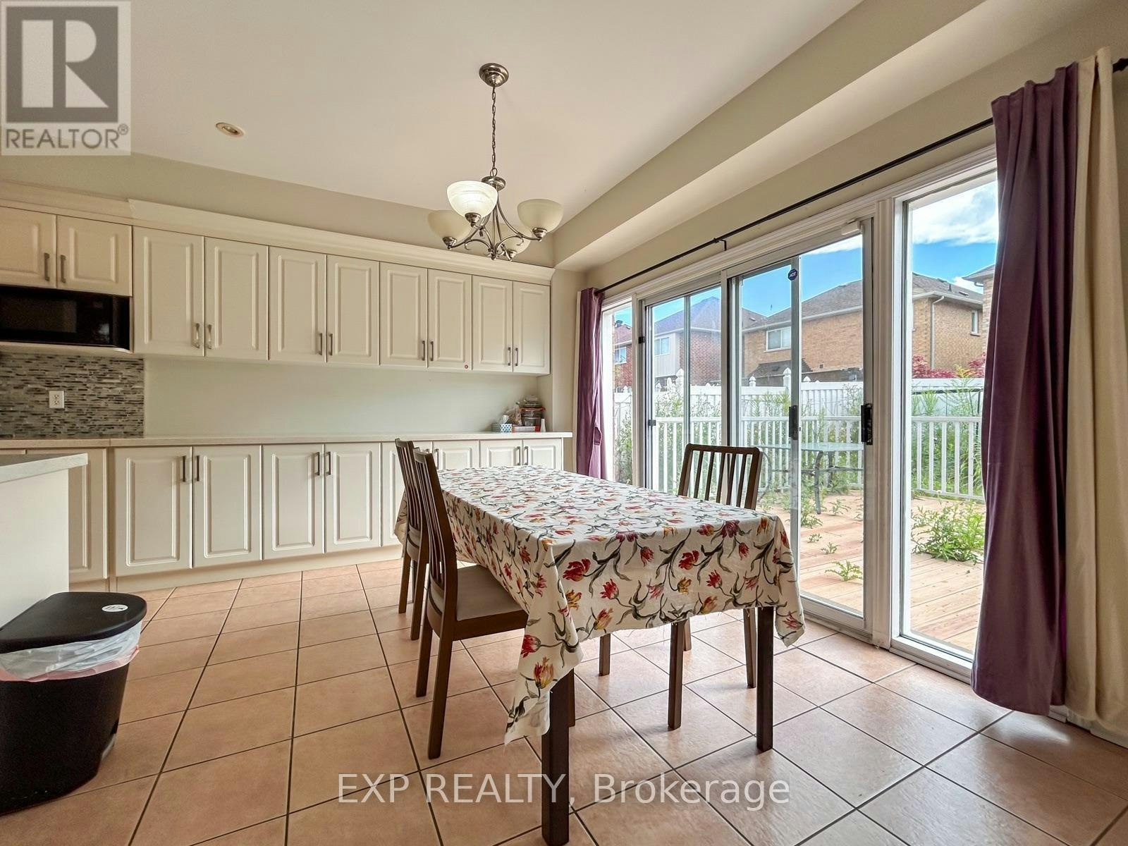 7 Davidoff Street, Markham, ON, L6E 1R2 - 7