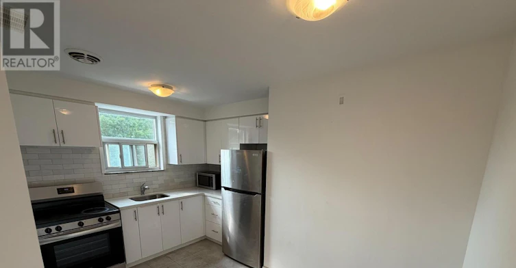 9-7 Elmwood Avenue S, Mississauga, ON, L5G 3J6 - 8