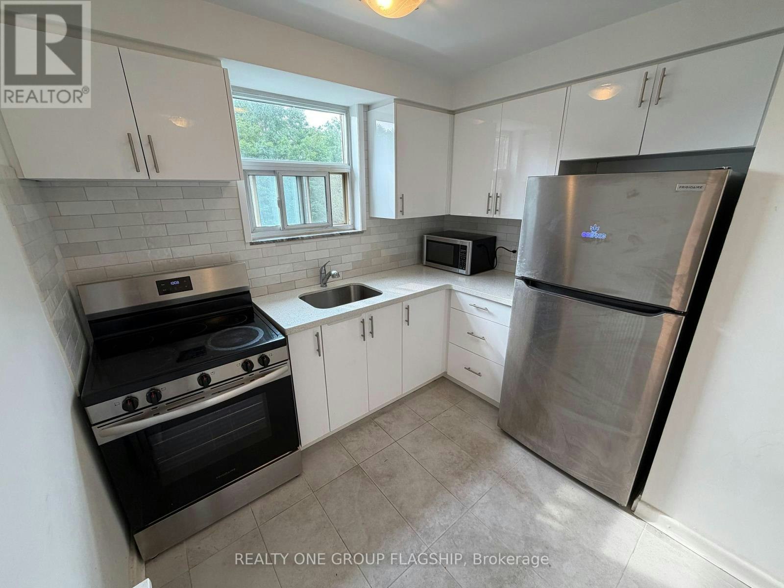 9-7 Elmwood Avenue S, Mississauga, ON, L5G 3J6 - 10