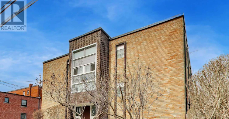 9-7 Elmwood Avenue S, Mississauga, ON, L5G 3J6 - 2