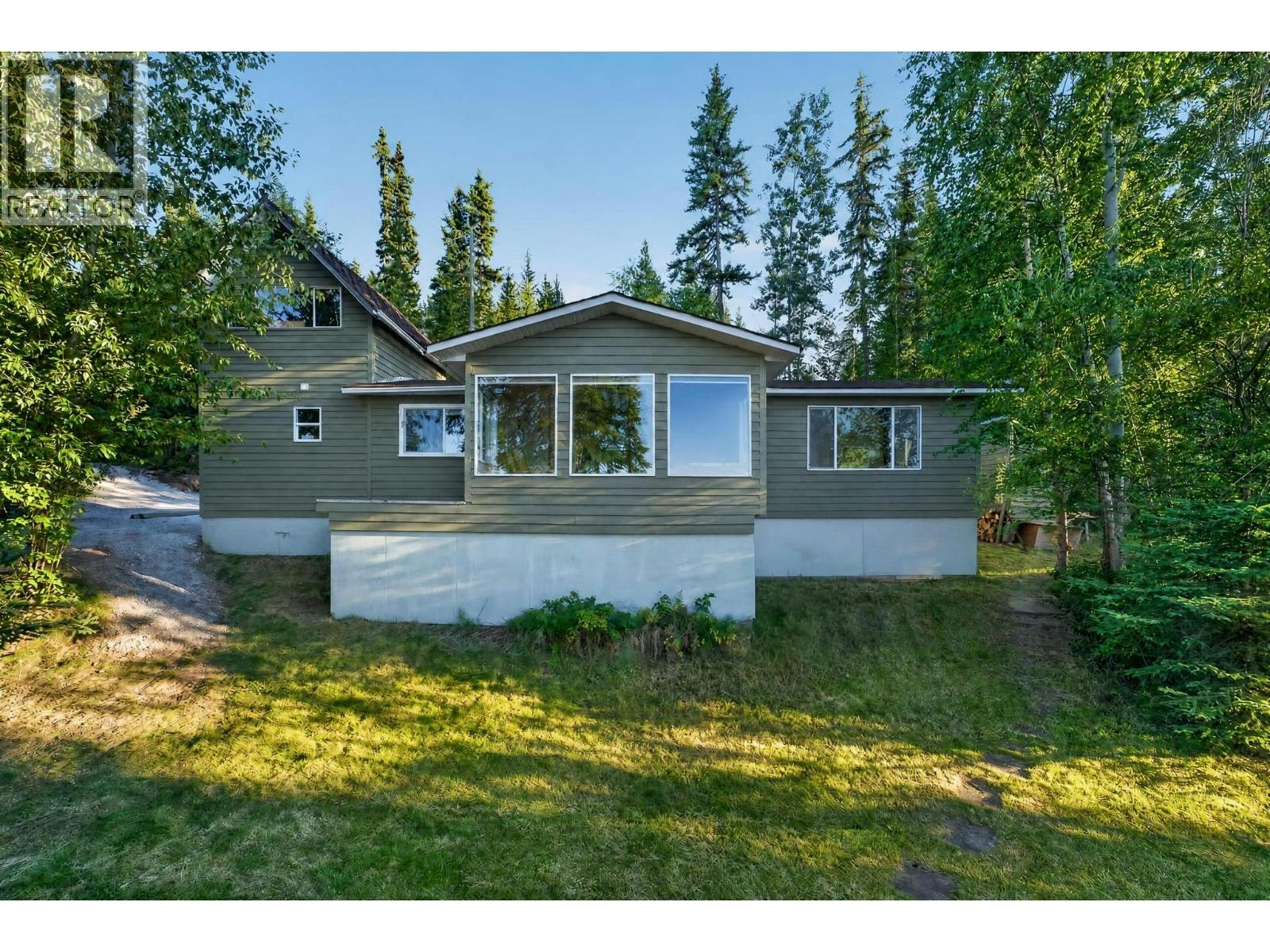 52200 Lloyd Drive, Cluculz Lake, BC, V0J 3A3