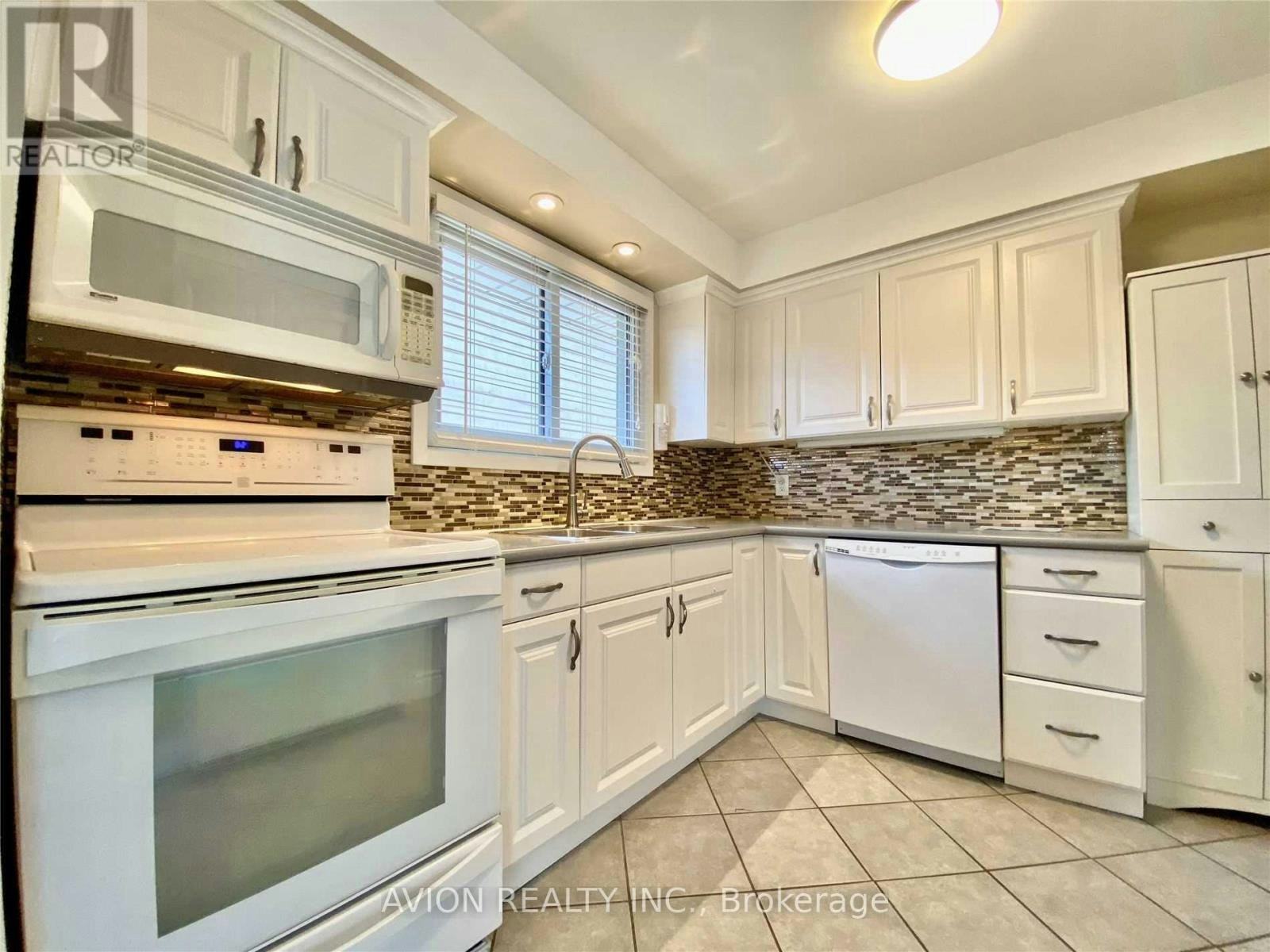MAIN FL-878 Shore Boulevard WEST, Pickering, ON, L1W 2V7 - 8