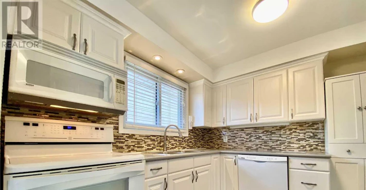 MAIN FL-878 Shore Boulevard WEST, Pickering, ON, L1W 2V7 - 8