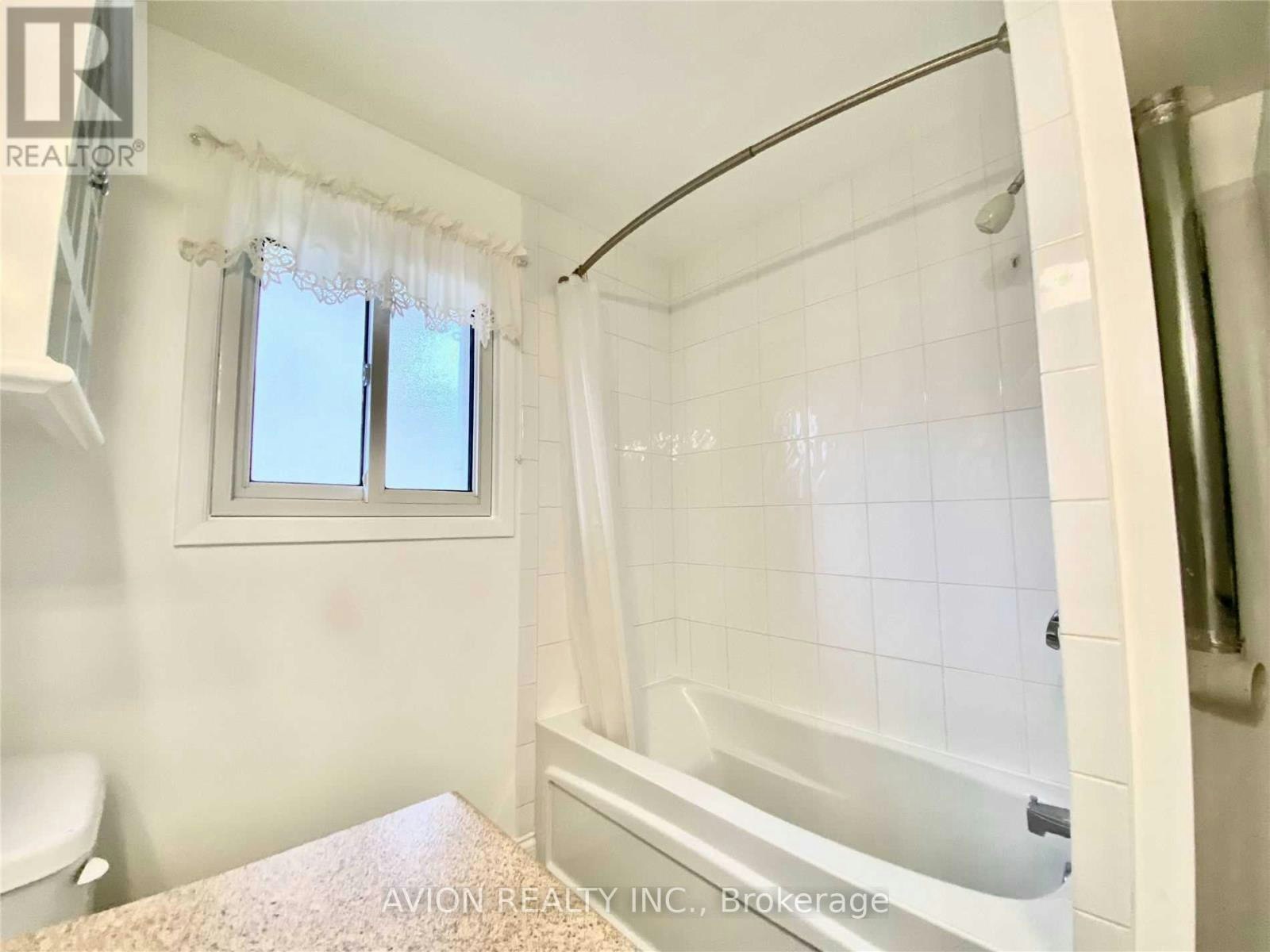 MAIN FL-878 Shore Boulevard WEST, Pickering, ON, L1W 2V7 - 14
