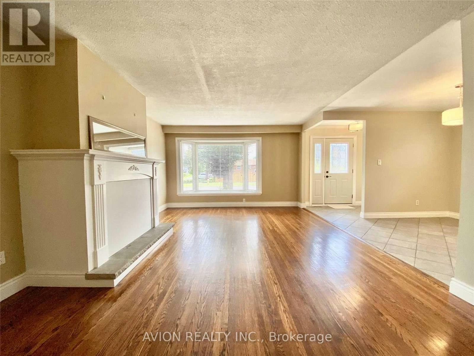 MAIN FL-878 Shore Boulevard WEST, Pickering, ON, L1W 2V7 - 4