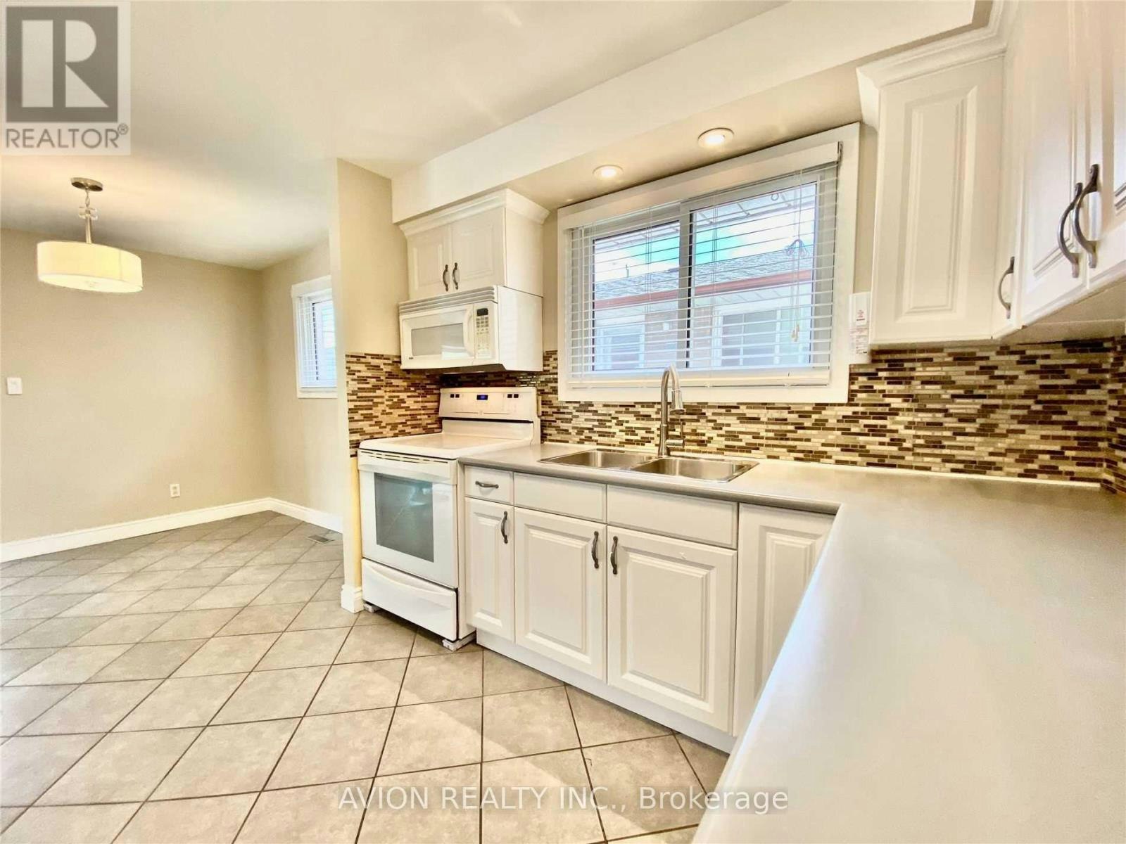MAIN FL-878 Shore Boulevard WEST, Pickering, ON, L1W 2V7 - 9