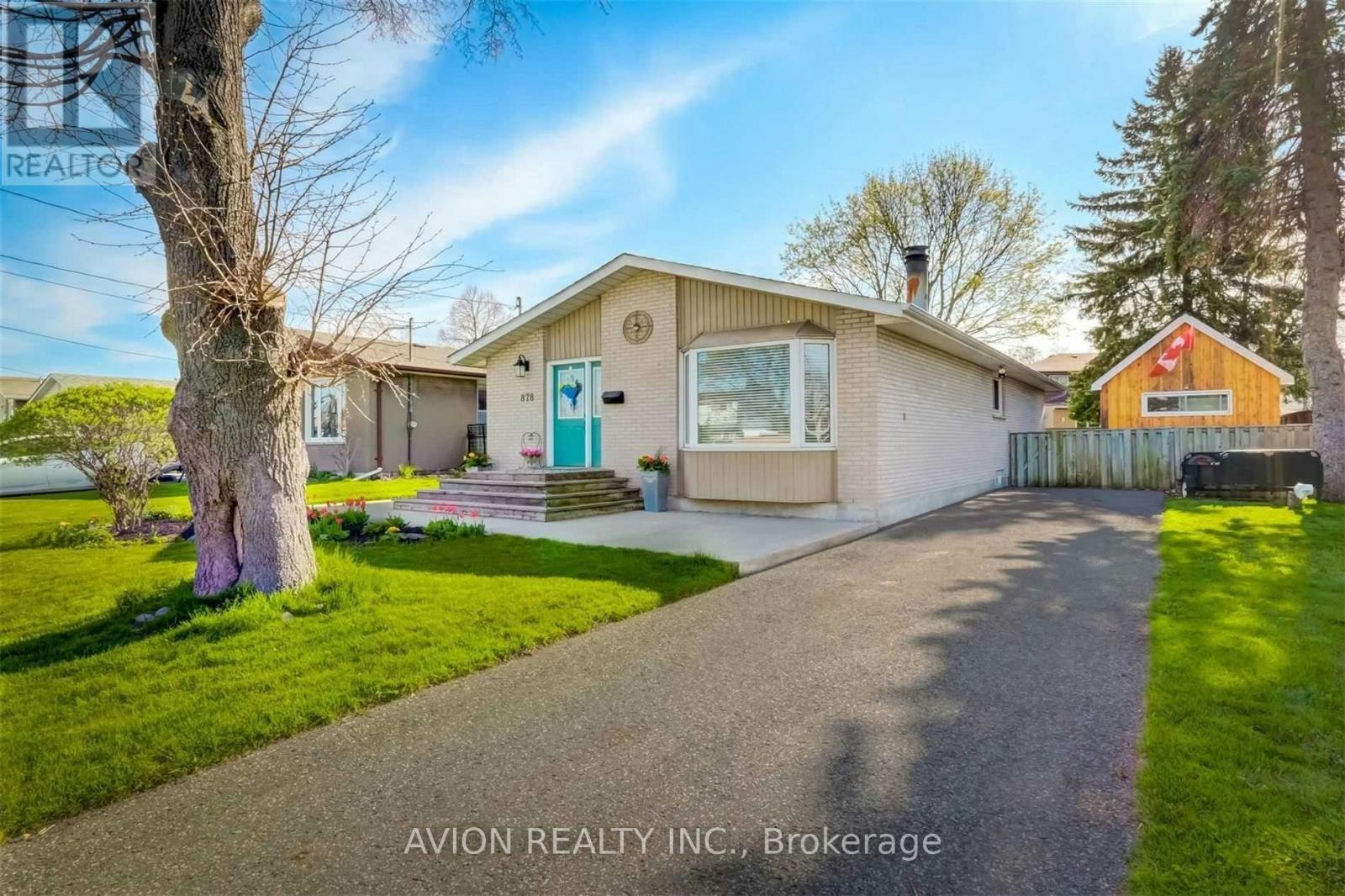 MAIN FL-878 Shore Boulevard WEST, Pickering, ON, L1W 2V7 - 2