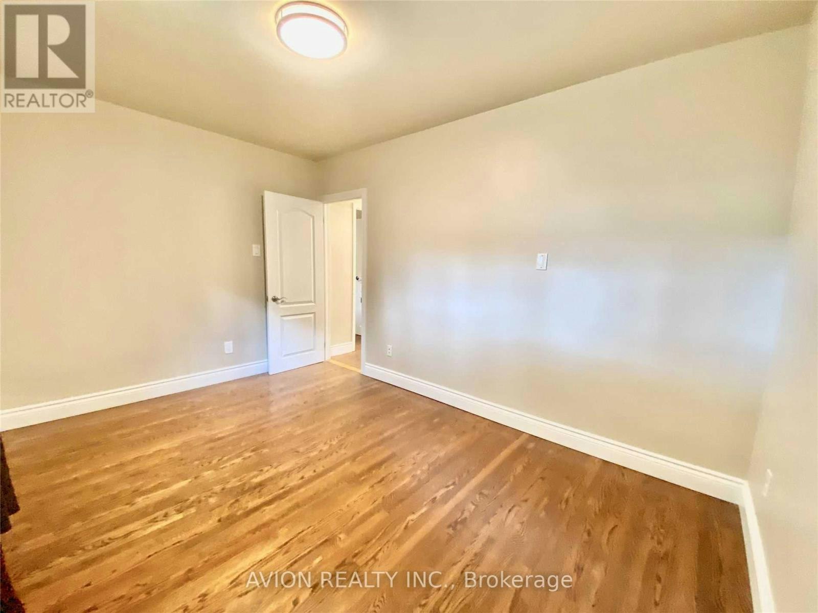 MAIN FL-878 Shore Boulevard WEST, Pickering, ON, L1W 2V7 - 16