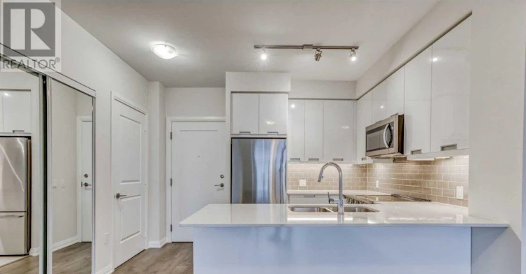 65 Watergarden Drive, Mississauga, ON, L5R 0G9 - 4