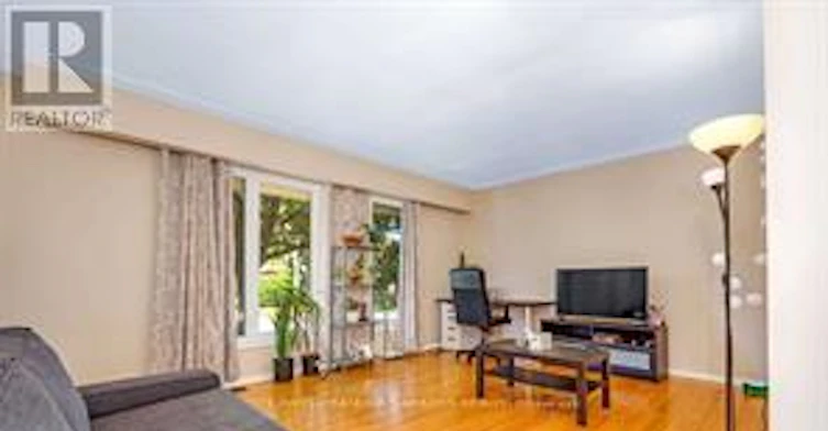 2095 Haig Drive, Ottawa, ON, K1G 2K8 - 3