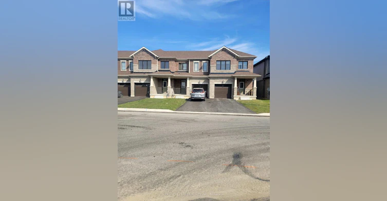 21 Vanilla Trail, Thorold, ON, L2V 0K6 - 6
