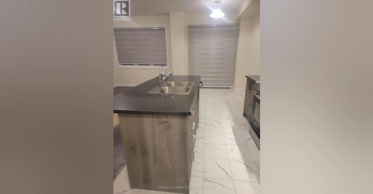 21 Vanilla Trail, Thorold, ON, L2V 0K6 - 16