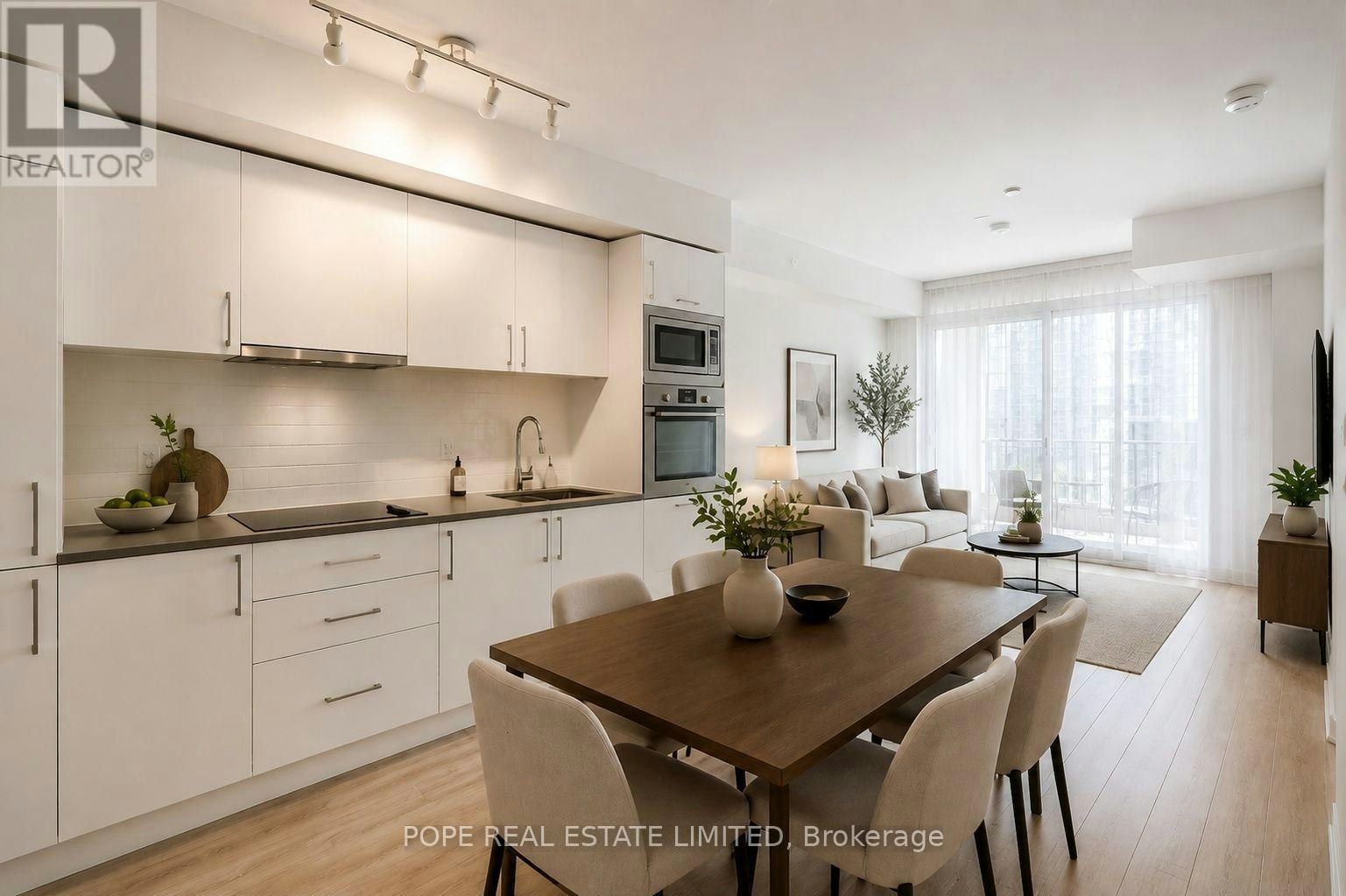 604W-27 Bathurst Street, Toronto, ON, M5V 1C1 - 2