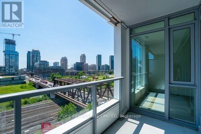 604W-27 Bathurst Street, Toronto, ON, M5V 1C1 - 23