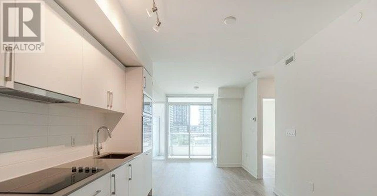 604W-27 Bathurst Street, Toronto, ON, M5V 1C1 - 9