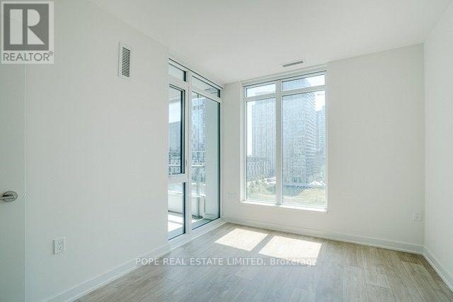 604W-27 Bathurst Street, Toronto, ON, M5V 1C1 - 18
