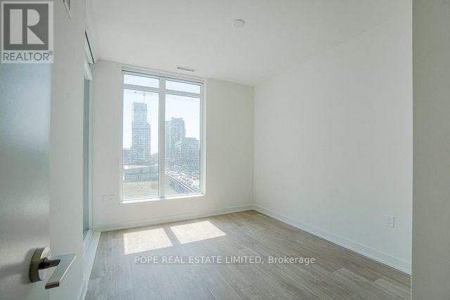 604W-27 Bathurst Street, Toronto, ON, M5V 1C1 - 17