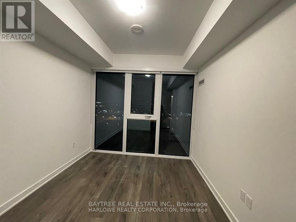 911-105 Oneida Crescent, Richmond Hill, ON, L4B 0B1 - 4