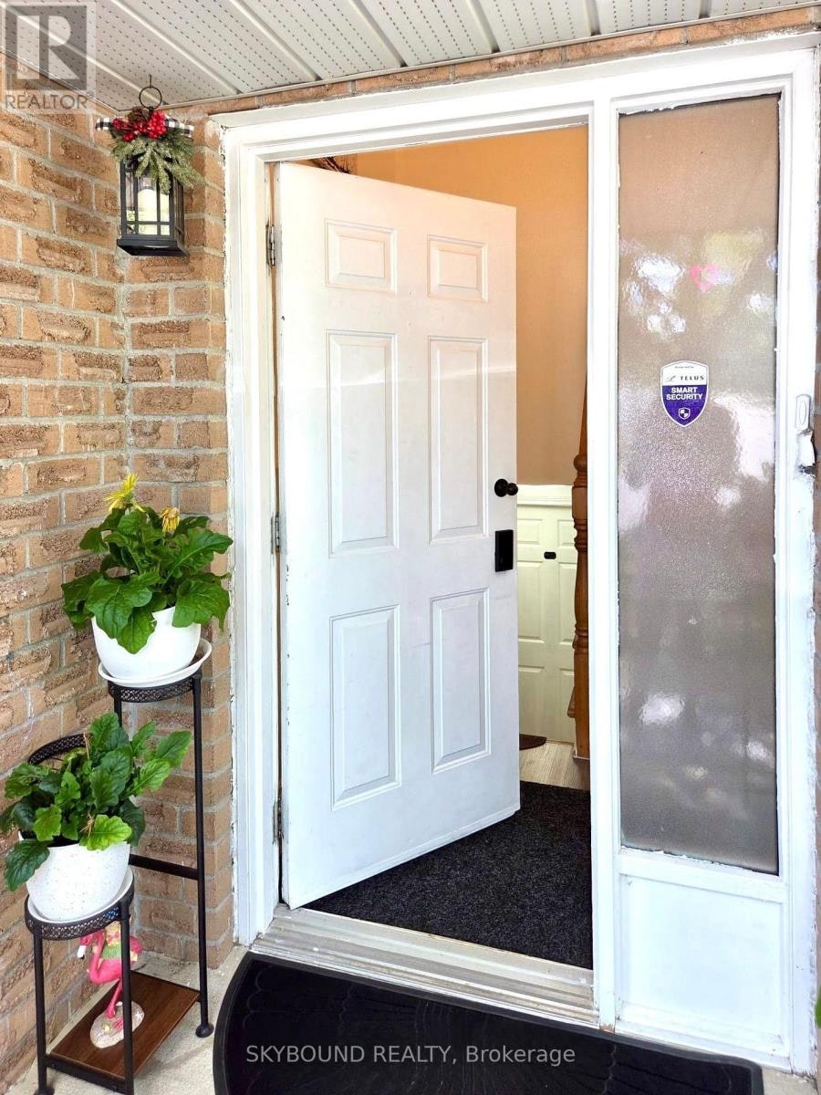 AND 2-1 2586 Room 1 Foxmeadow Road N, Peterborough, ON, K9L 1X2