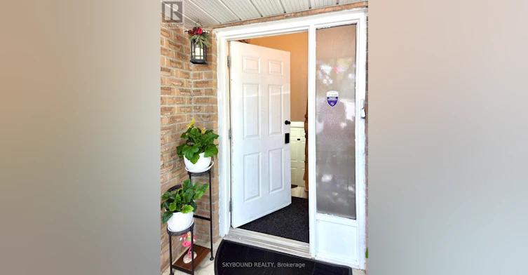 1, ROOM 1-2586 Foxmeadow Road N, Peterborough, ON, K9L 1X2