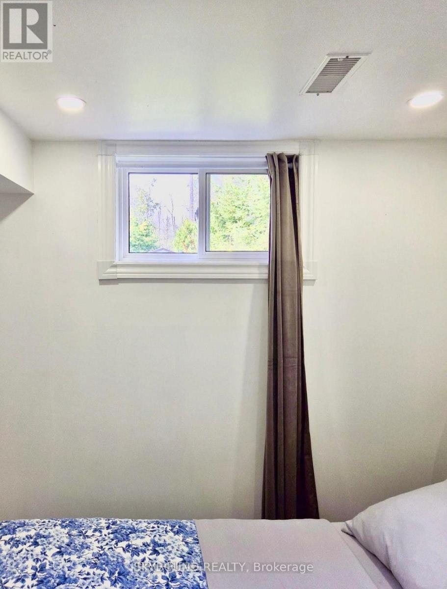 1, ROOM 1-2586 Foxmeadow Road N, Peterborough, ON, K9L 1X2 - 11