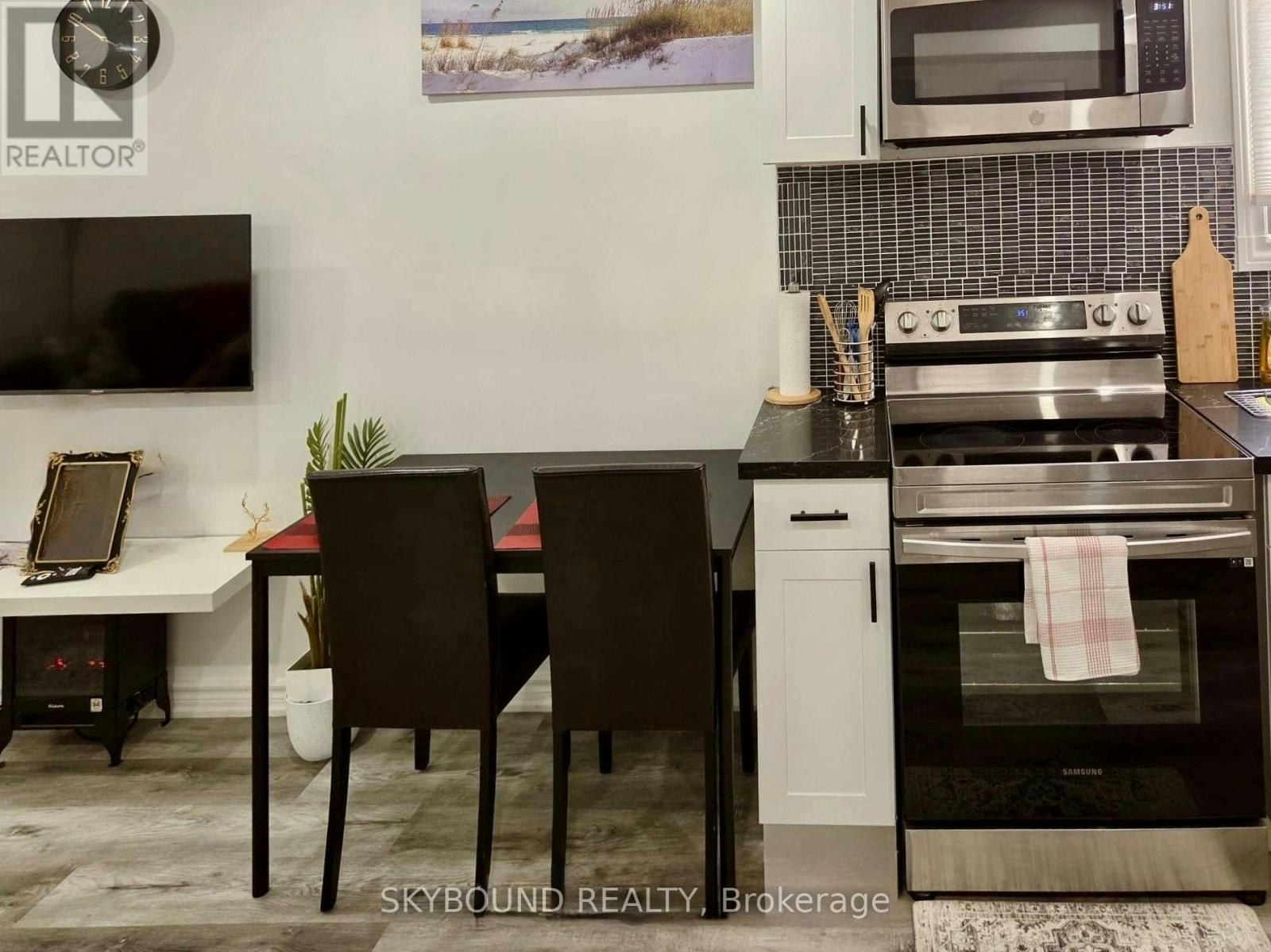 1, ROOM 1-2586 Foxmeadow Road N, Peterborough, ON, K9L 1X2 - 7