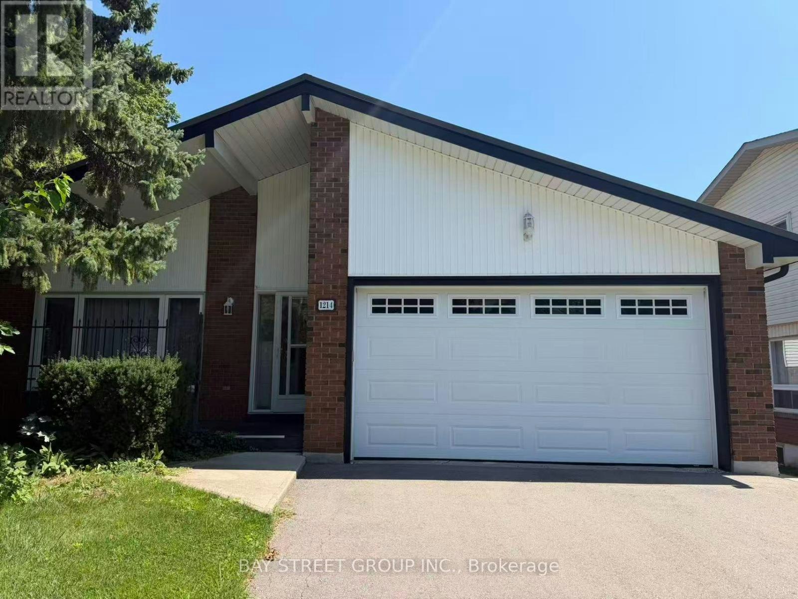 1214 Half Moon Lane, Oakville, ON, L6H 2E5 - 2