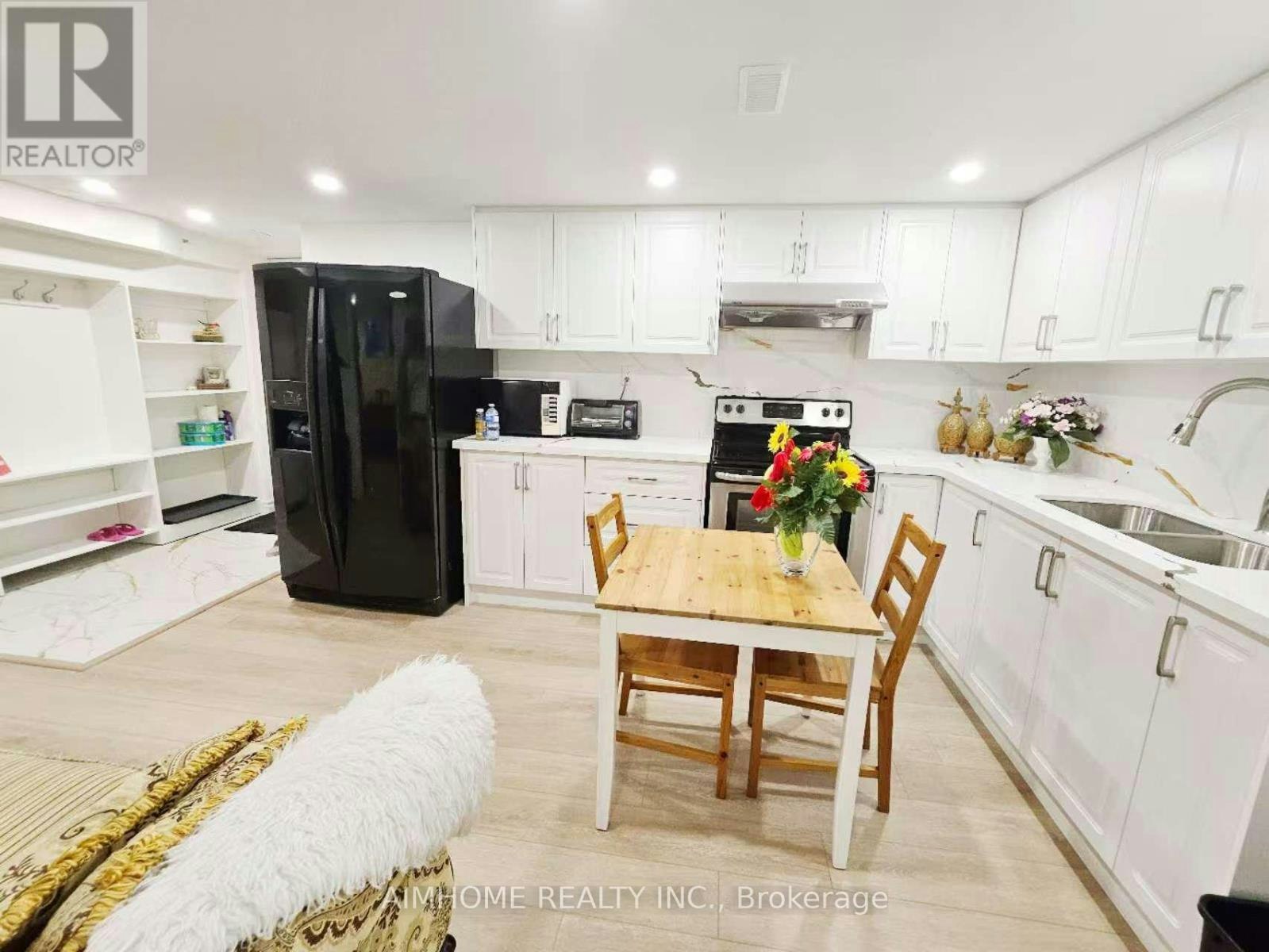 28 Castle Harbour Lane W, Markham, ON, L3T 3A2 - 6