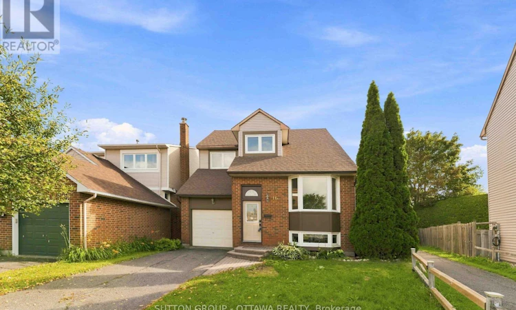 16 Crimson Gate