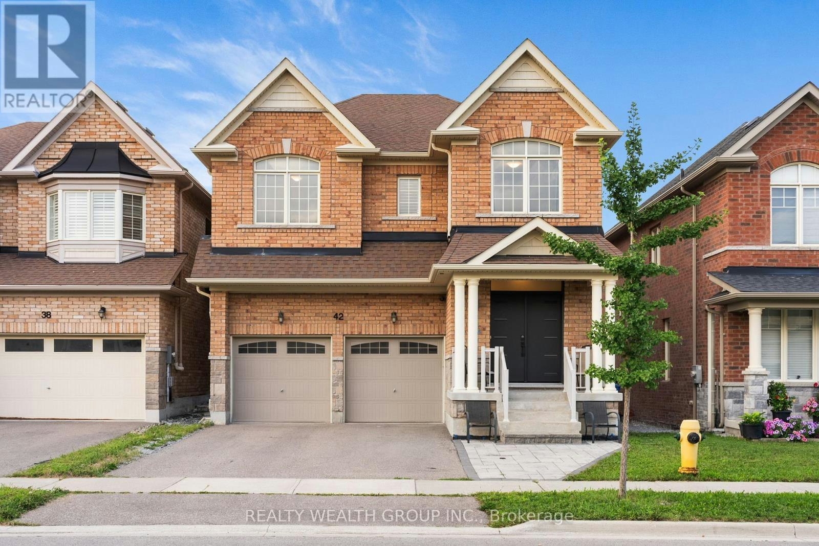 42 Mondial Crescent, East Gwillimbury, ON, L9N 0S2