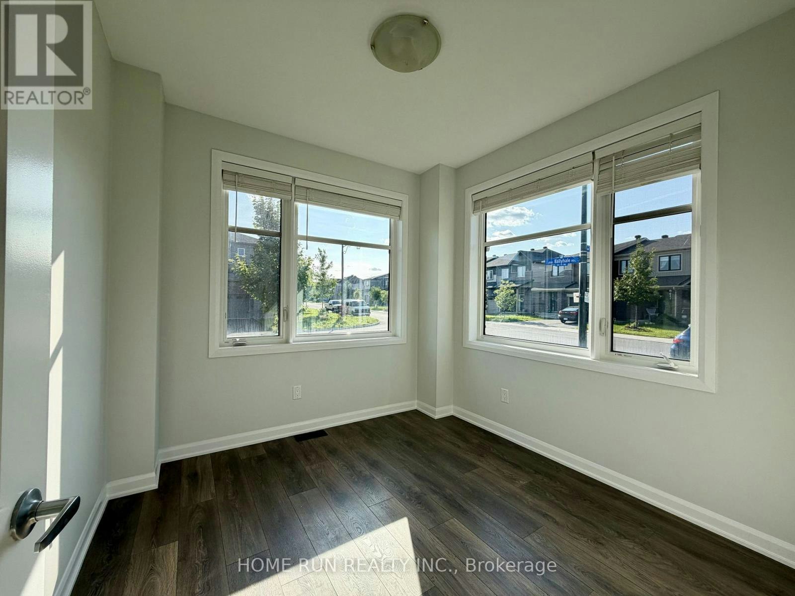 1009 Ballyhale Heights, Manotick, ON, K2J 6Y5 - 4