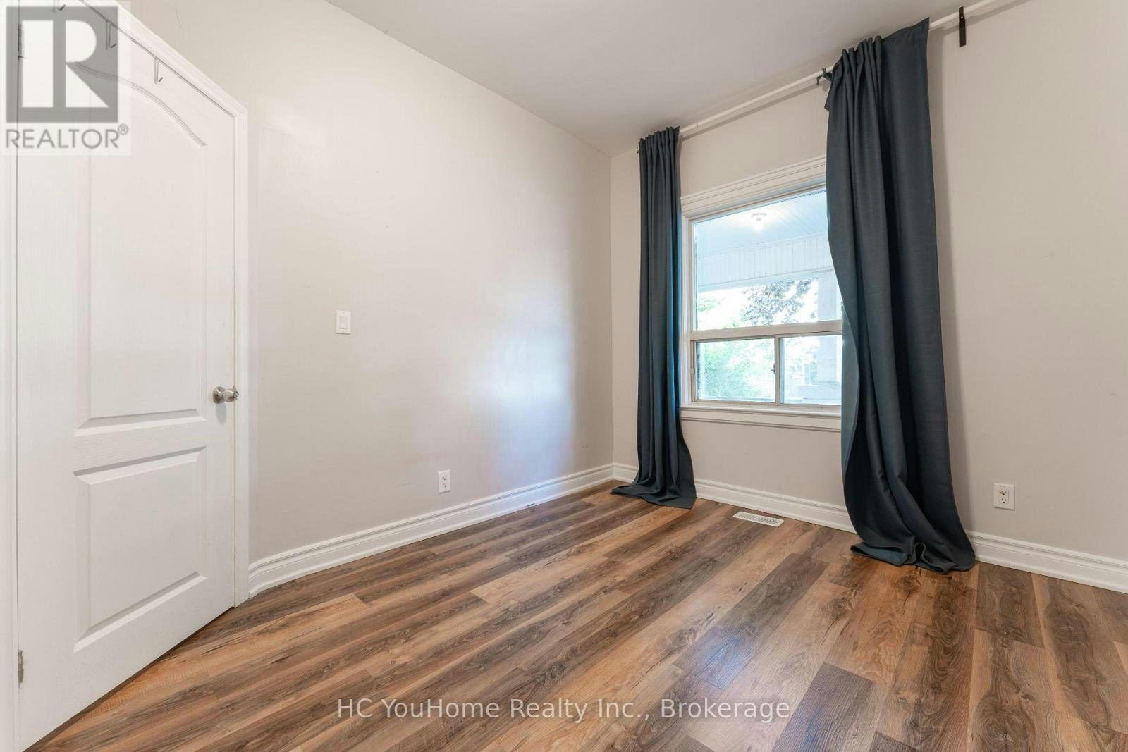MAIN-190 Major Street, Toronto, ON, M5S 2L3 - 7