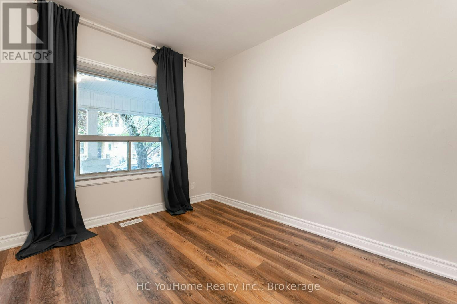 MAIN-190 Major Street, Toronto, ON, M5S 2L3 - 5