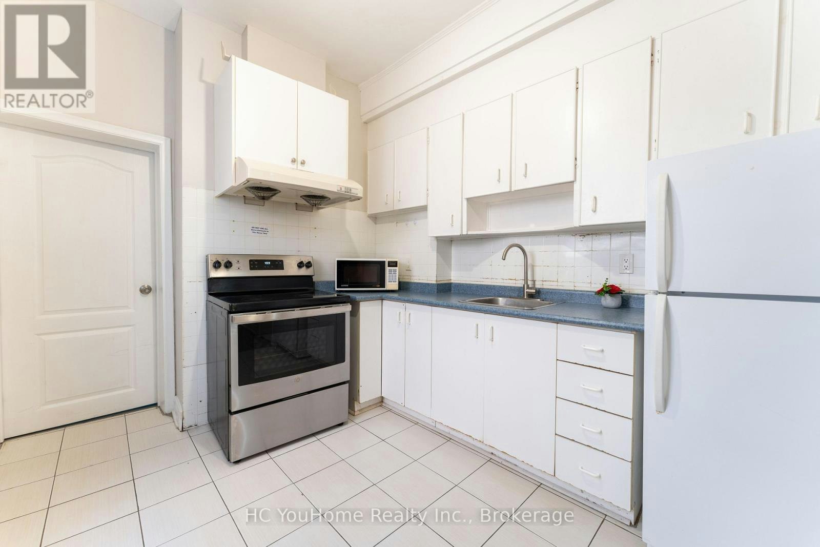 MAIN-190 Major Street, Toronto, ON, M5S 2L3 - 11