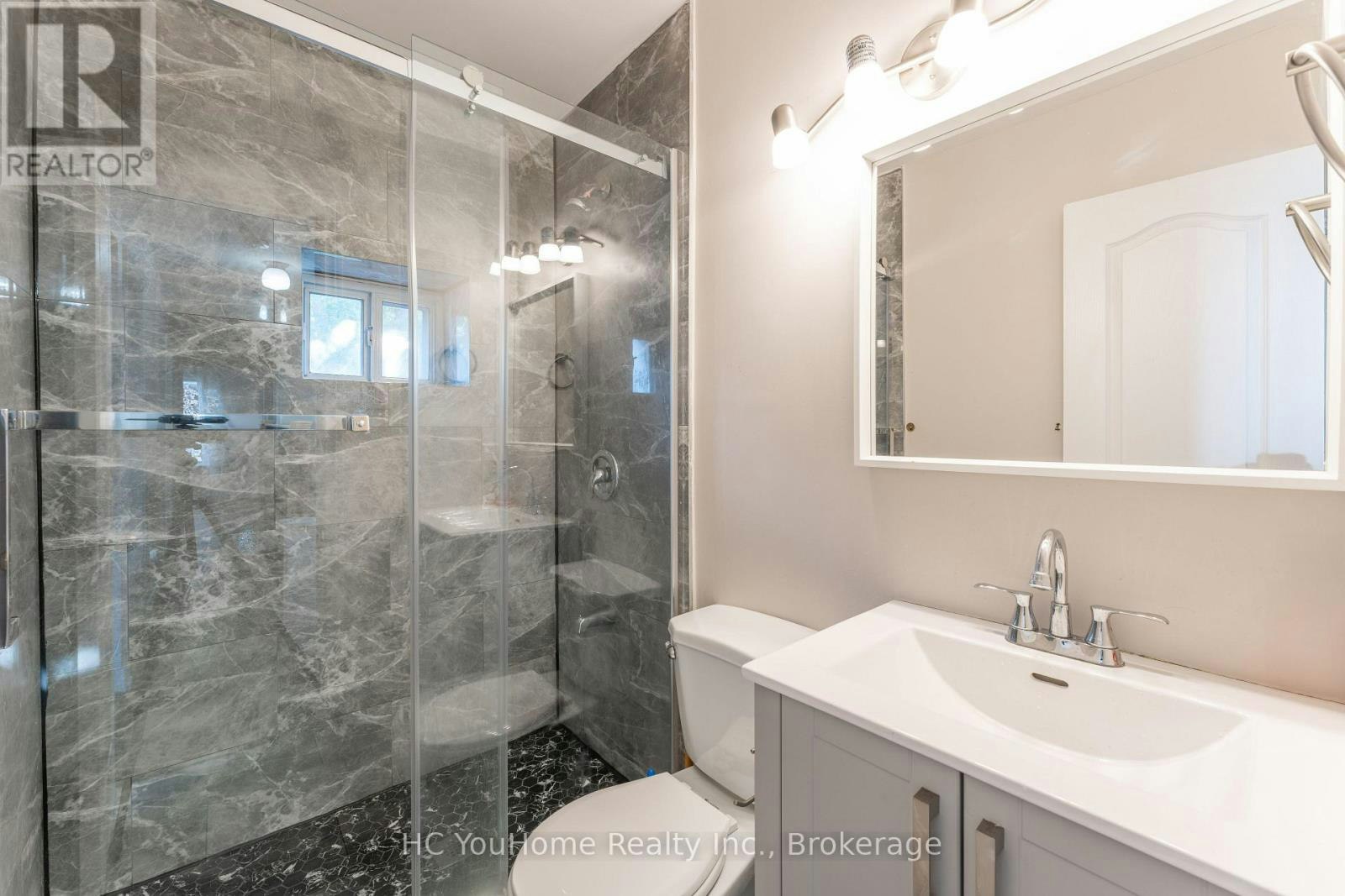 2ND FL-190 Major Street, Toronto, ON, M5S 2L3 - 5