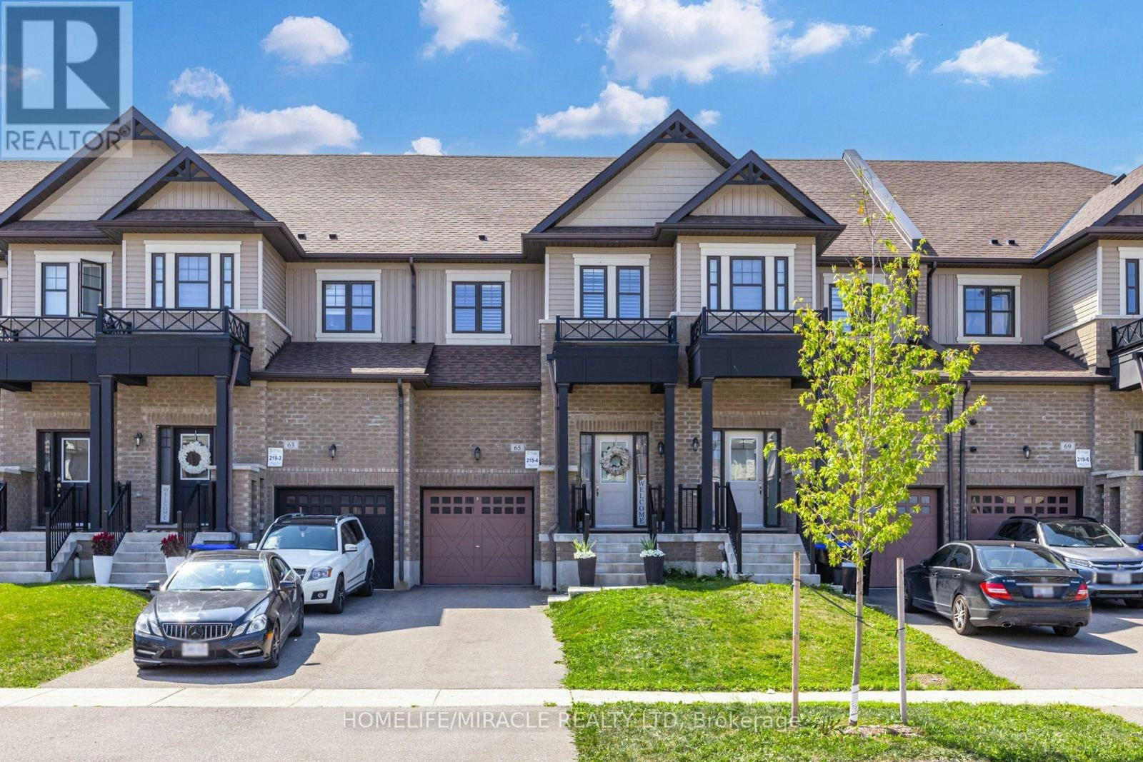 65 Lorne Thomas Place, New Tecumseth, ON, L9R 0V8