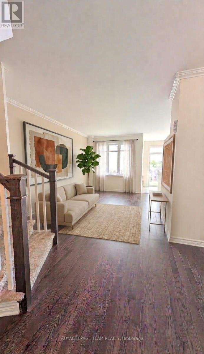 34 Torbec Avenue E, Ottawa, ON, K2T 0B6 - 3