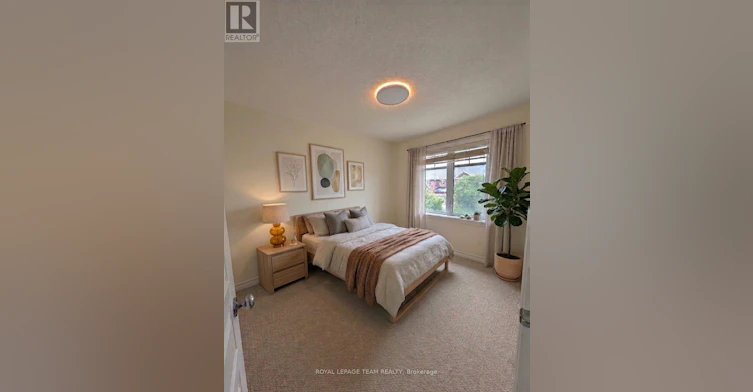 34 Torbec Avenue E, Ottawa, ON, K2T 0B6 - 4