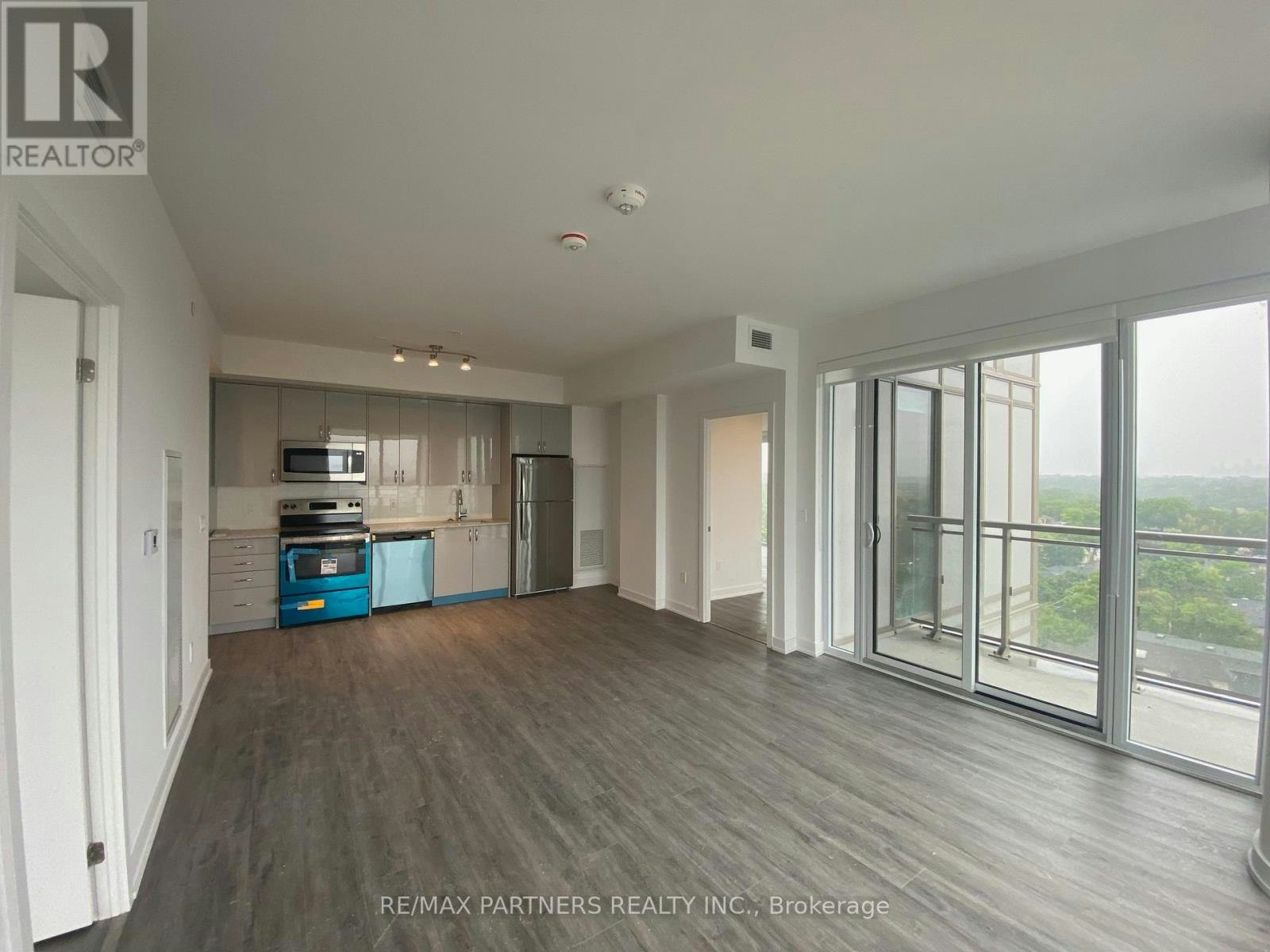 1001-1 Cardiff Road, Toronto, ON, M4P 0G2 - 3