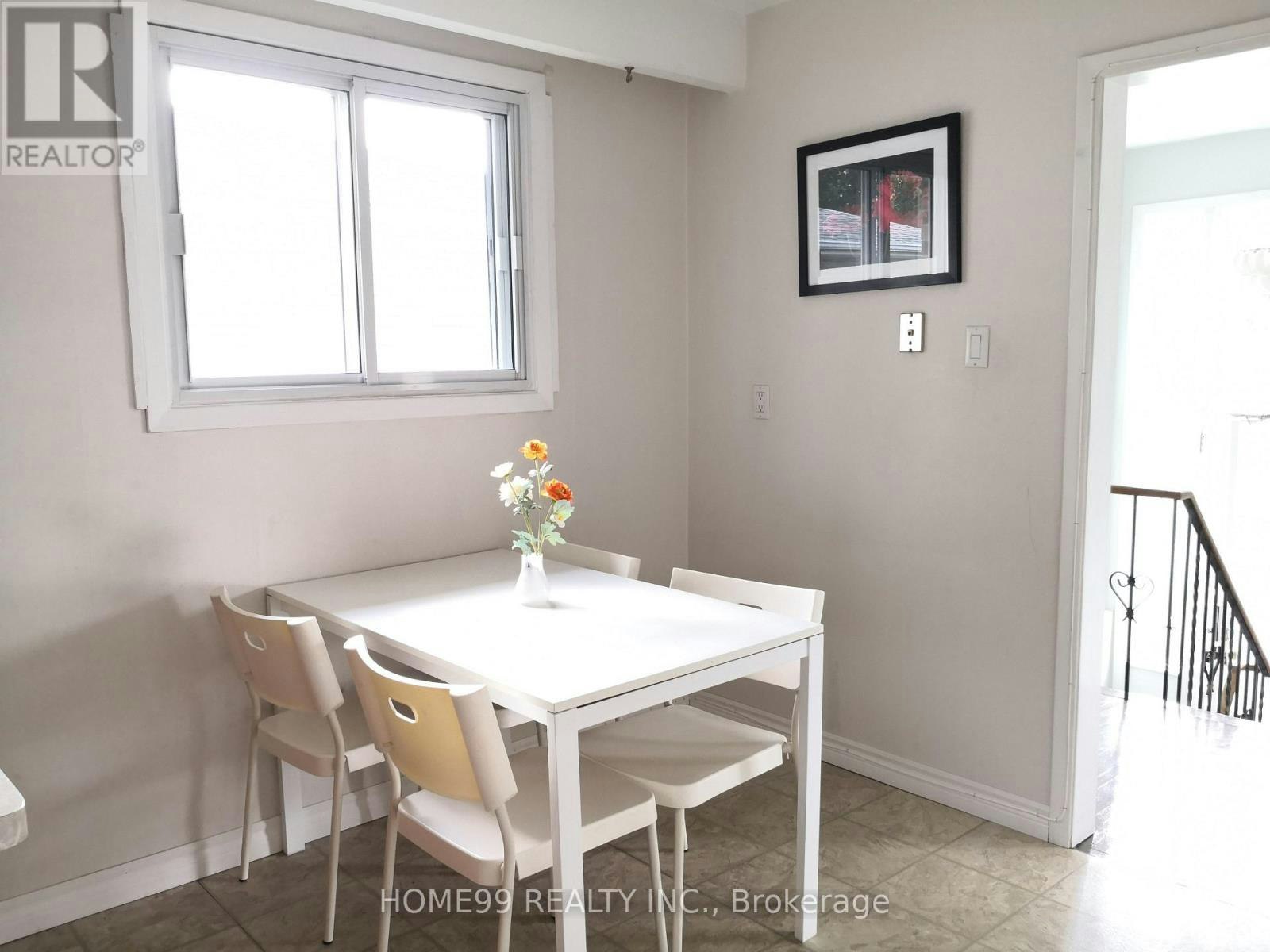 UPPER-137 Pineway Boulevard, Toronto, ON, M2H 1A9 - 13