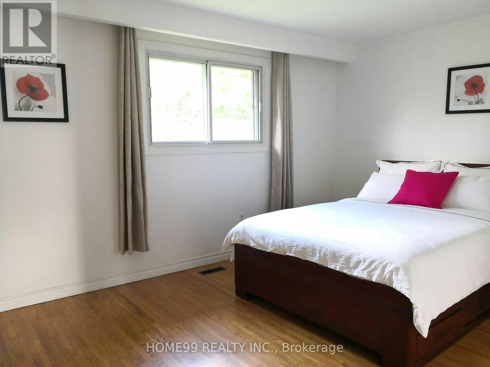 UPPER-137 Pineway Boulevard, Toronto, ON, M2H 1A9 - 2