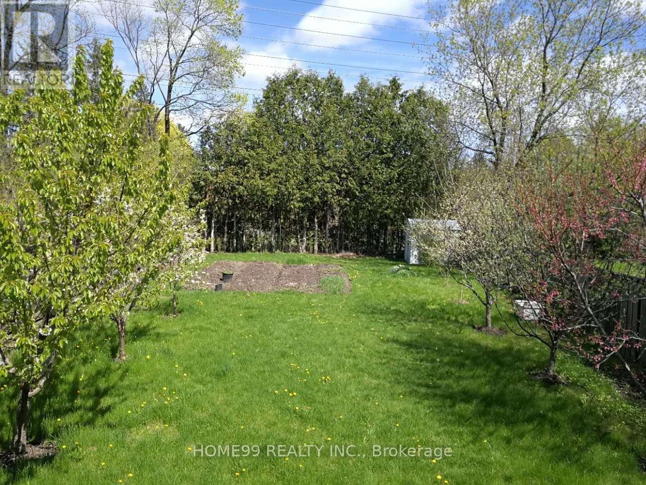 UPPER-137 Pineway Boulevard, Toronto, ON, M2H 1A9 - 11