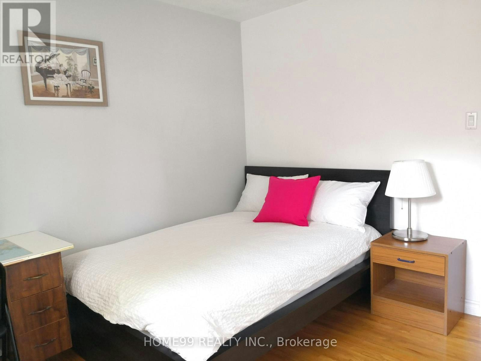 UPPER-137 Pineway Boulevard, Toronto, ON, M2H 1A9 - 5