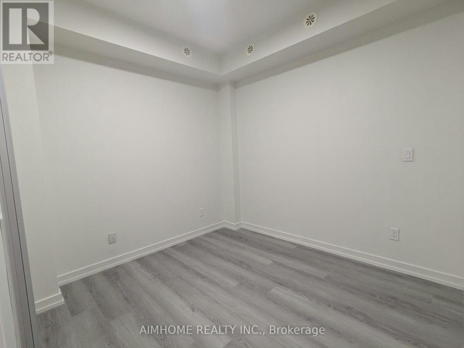 40-140 Broadview Avenue, Toronto, ON, M4M 0A8 - 8