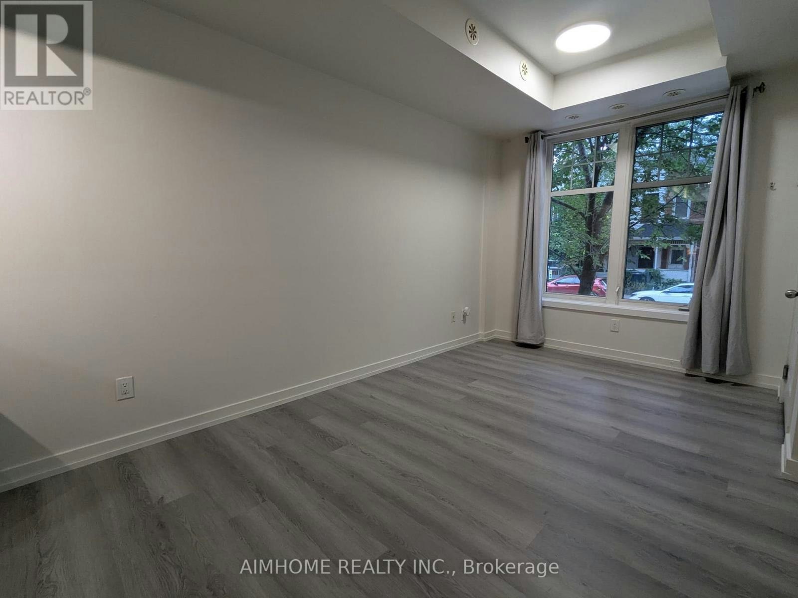 40-140 Broadview Avenue, Toronto, ON, M4M 0A8 - 3