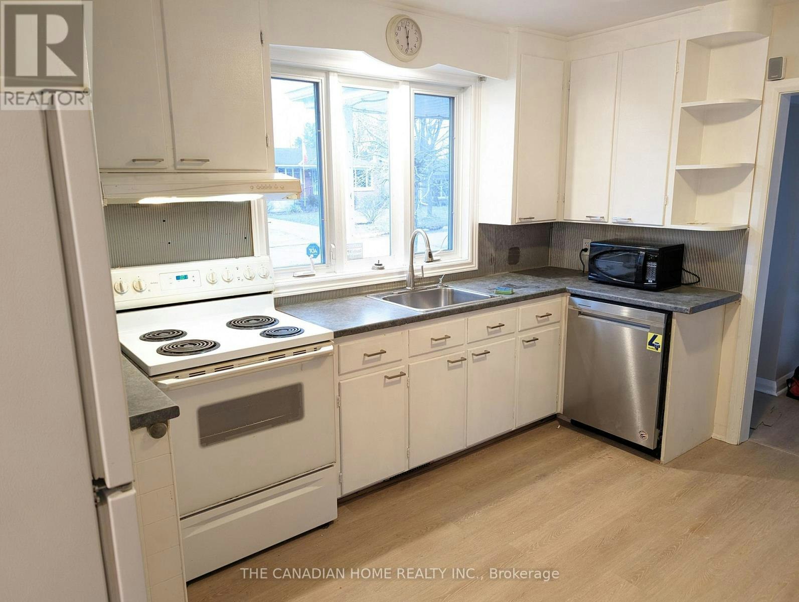 1-60 Campbell Crescent, Kingston, ON, K7M 1Z5 - 4